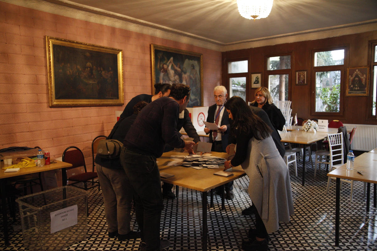 Büyükdere Vakfı seçimini Mavi Liste kazandı